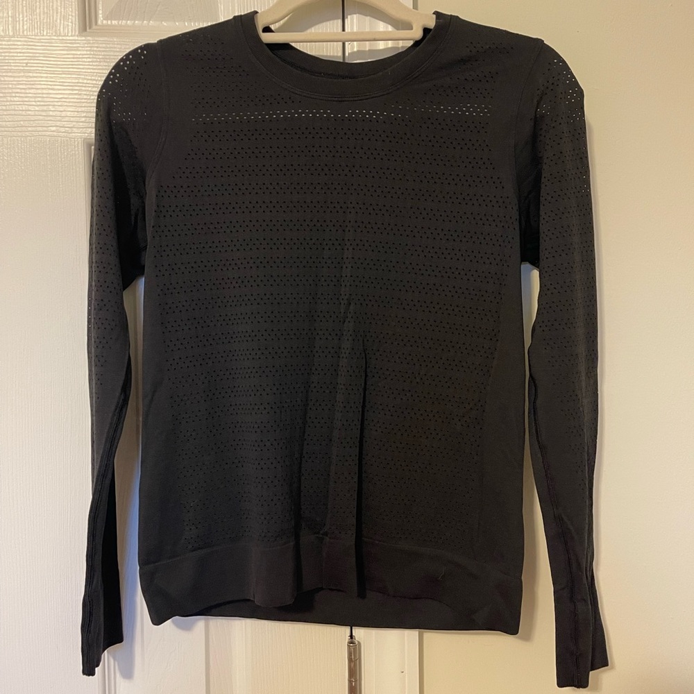 LULULEMON Breeze By long sleeve shirt